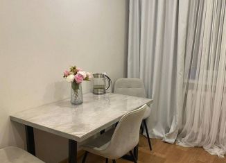 Продаю 2-комнатную квартиру, 51.5 м2, Елабуга, улица Хирурга Нечаева, 10