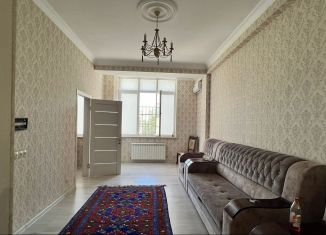 Сдача в аренду 3-ком. квартиры, 95 м2, Махачкала, улица Самурского, 55