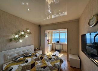 3-ком. квартира в аренду, 80 м2, Сочи, улица Возрождения, 22