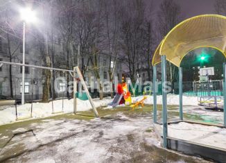 Аренда 3-комнатной квартиры, 64 м2, Москва, улица Вучетича, 15к1, улица Вучетича