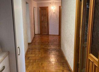 4-ком. квартира на продажу, 94.8 м2, Армавир, улица Ефремова, 133