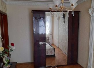 Продается 3-комнатная квартира, 75 м2, Москва, улица Шолохова, 7, метро Новопеределкино