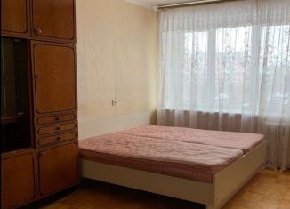 Сдается трехкомнатная квартира, 61 м2, Москва, Кирпичная улица, 14, метро Семеновская