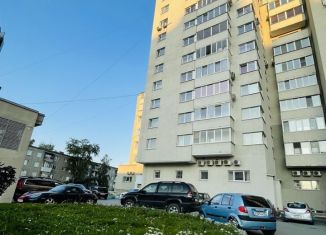Продаю 3-комнатную квартиру, 98.8 м2, Екатеринбург, улица Токарей, 68, улица Токарей