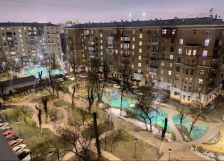 Аренда трехкомнатной квартиры, 60 м2, Москва, Кутузовский проспект, 35, метро Кутузовская