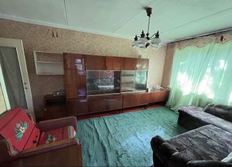 Трехкомнатная квартира в аренду, 52 м2, Петрозаводск, набережная Ла-Рошель, 17, район Голиковка