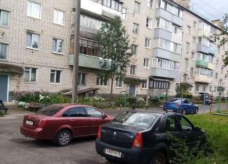 Продажа 2-комнатной квартиры, 43.9 м2, село Большое Село, улица Мясникова, 57