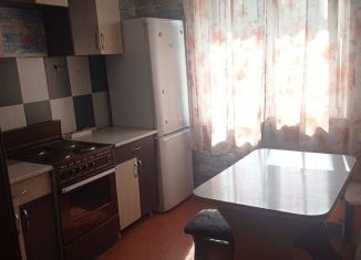 Сдается в аренду 2-ком. квартира, 53 м2, Абакан, улица Крылова, 79