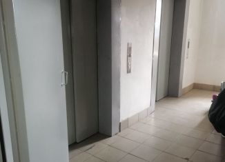 Сдается 2-ком. квартира, 69 м2, Абакан, улица Крылова, 85