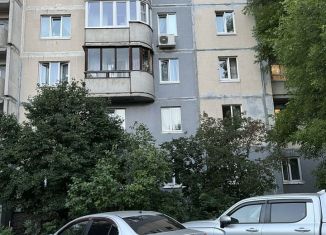 Сдам в аренду 2-комнатную квартиру, 53 м2, Санкт-Петербург, проспект Авиаконструкторов, 17к1, метро Комендантский проспект