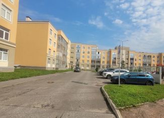 Продажа 3-ком. квартиры, 34 м2, Ленинградская область, улица Мира, 11к7