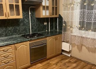 Сдам 1-комнатную квартиру, 40 м2, Краснодарский край, улица Думенко