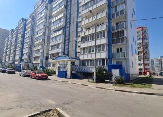 Продам 2-ком. квартиру, 51 м2, Липецк, улица Сергея Казьмина