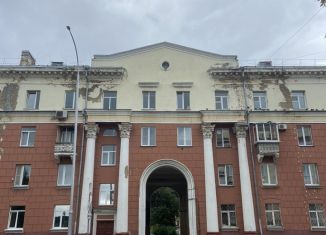 Сдаю 2-комнатную квартиру, 40 м2, Кемеровская область, улица Ермака, 2