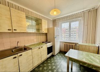 Продажа трехкомнатной квартиры, 66 м2, Хабаровский край, улица Карла Маркса, 143