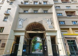 Сдается трехкомнатная квартира, 79 м2, Москва, Малый Патриарший переулок, 5с1, ЦАО