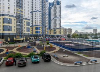 Продается 3-комнатная квартира, 90.6 м2, Екатеринбург, метро Геологическая, улица Репина, 52