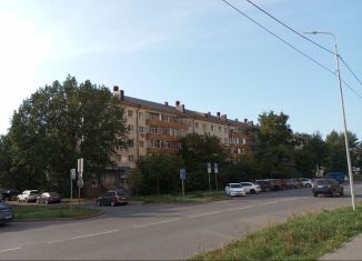 Сдам в аренду 2-ком. квартиру, 47 м2, Казань, улица Восход, 15