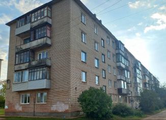 Продажа двухкомнатной квартиры, 40.8 м2, Бокситогорск, Южная улица, 15