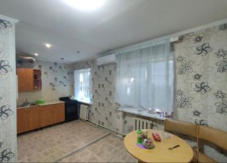 Продается трехкомнатная квартира, 48.8 м2, Будённовск, улица Патриса Лумумбы, 189