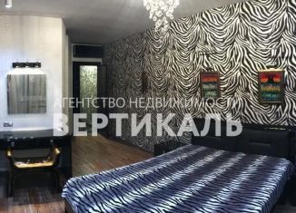 Сдача в аренду 3-ком. квартиры, 87 м2, Москва, Хорошёвское шоссе, 12к1, метро Улица 1905 года