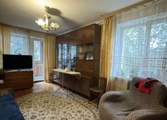 Продам 3-ком. квартиру, 62 м2, Белгородская область, Октябрьская улица, 80