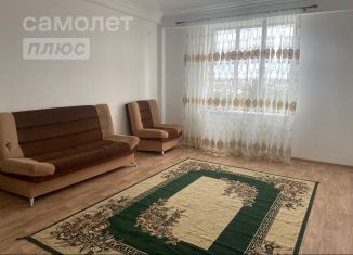 Продается 4-ком. квартира, 117 м2, Грозный, бульвар Султана Дудаева, 24, 7-й микрорайон