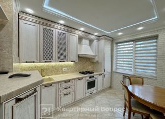 Сдам в аренду 3-ком. квартиру, 85 м2, Липецк, улица имени А.И. Хорошавина, 9