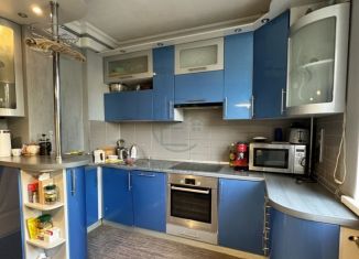 Продам 3-ком. квартиру, 69 м2, Санкт-Петербург, метро Беговая, Богатырский проспект, 37к2