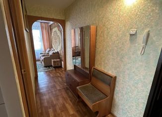 Сдам в аренду 2-ком. квартиру, 45 м2, Новосибирск, улица Зорге, 227