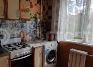 Продам 2-ком. квартиру, 42 м2, Мурманская область, улица Космонавтов, 8