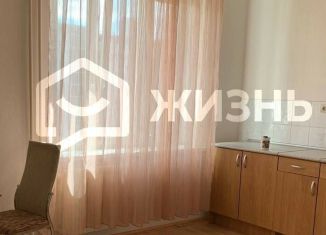 Продается 2-комнатная квартира, 77 м2, Екатеринбург, метро Геологическая, улица Щорса, 37