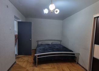 Продаю 1-ком. квартиру, 30 м2, Нальчик, улица Ватутина, 22