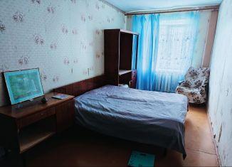 Трехкомнатная квартира в аренду, 60 м2, Татарстан, улица Горького, 31