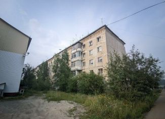 Сдача в аренду трехкомнатной квартиры, 80 м2, посёлок городского типа Чульман, улица Островского, 12