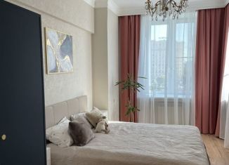 Сдача в аренду 3-ком. квартиры, 80 м2, Москва, площадь Победы, 2к2