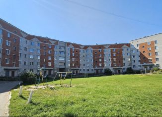 Продается 4-комнатная квартира, 80 м2, Чувашия, улица Машиностроителей, 25