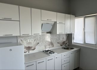 Сдаю в аренду 1-ком. квартиру, 32 м2, село Весёлое, Ереванская улица, 20Б