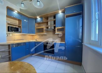 Сдается в аренду 3-ком. квартира, 75 м2, Москва, улица Маршала Федоренко, 10к2, район Западное Дегунино