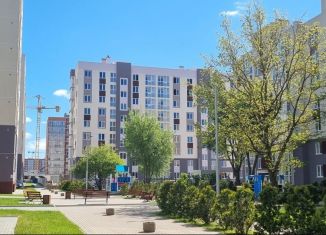 Продаю 2-ком. квартиру, 51.6 м2, Калининград, Московский район, улица Поленова, 13к1