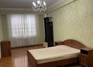 Сдам 2-ком. квартиру, 90 м2, Дагестан, проспект Амет-Хана Султана, 10И