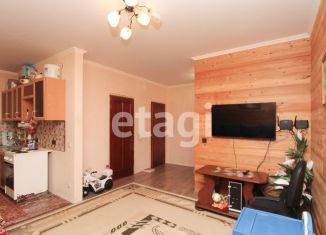 Продаю двухкомнатную квартиру, 50 м2, поселок городского типа Емельяново, Урожайная улица, 3