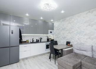 Продажа 2-комнатной квартиры, 73 м2, Тюмень, улица Павла Никольского, 12