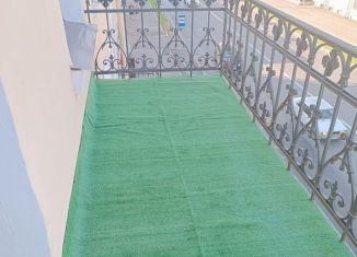 Сдам в аренду 2-комнатную квартиру, 52 м2, Ломоносов, Дворцовый проспект, 32