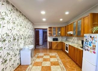 Продам трехкомнатную квартиру, 103.4 м2, Красноярский край, улица Толстого, 17