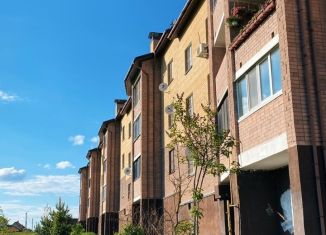 Продам 2-ком. квартиру, 57.7 м2, деревня Быльники, Дорожная улица, 21