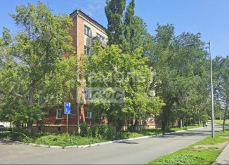 Продается трехкомнатная квартира, 54.9 м2, Омск, бульвар Победы, 5