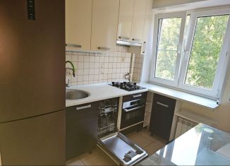 Сдается в аренду 3-комнатная квартира, 60 м2, Москва, Чусовская улица, 11к5, район Гольяново