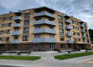 Продается 2-ком. квартира, 74.1 м2, Псков, Петровская улица, 4Б