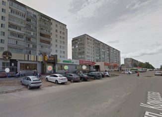 Продается торговая площадь, 327 м2, Татарстан, улица Комарова, 23